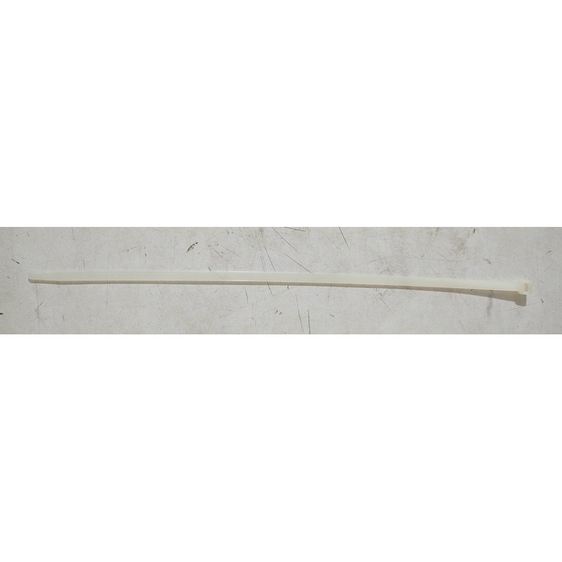 ABRACADEIRA PLASTICA 23CM - RAINHA - ETE7565BR BRANCA